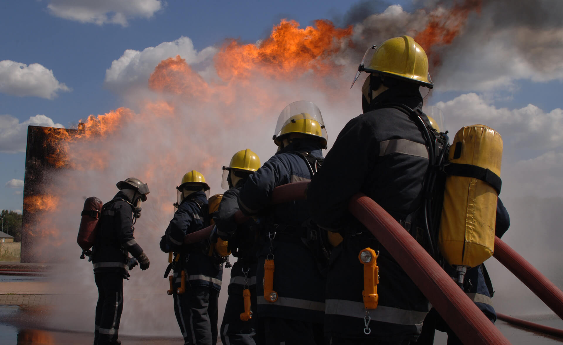 Firefighter training firescreen